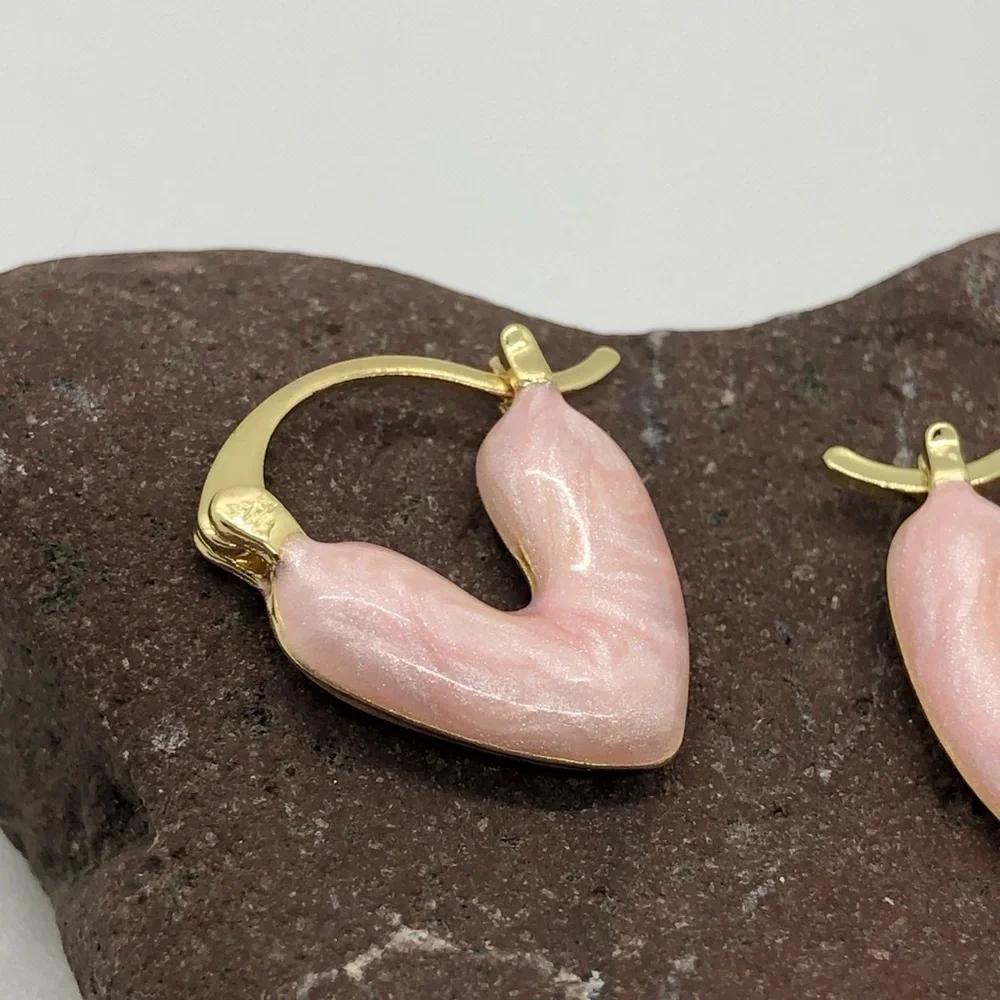 110825 Love Heart Hoop Earrings Pink - Picture 8 of 8